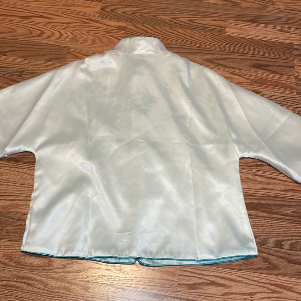 Chinese Traditional Top, Embroidered 3/4 sleeve shirt, ivory, teal, pink, Large - Picture 9 of 11